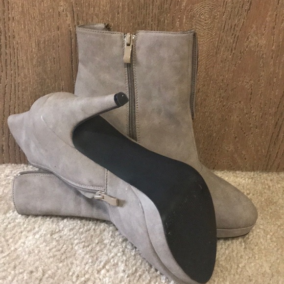 Zip Booties - Picture 3 of 7